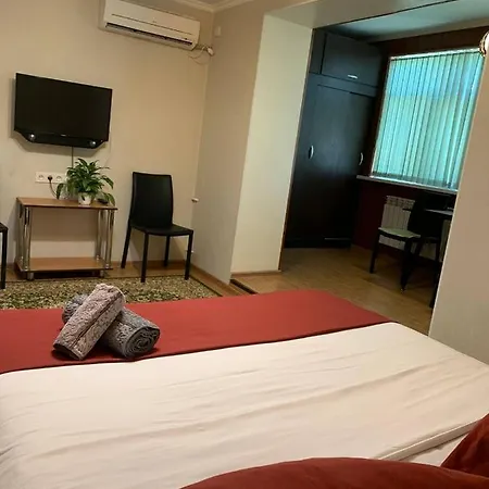 Уют И Комфорт Apartment Shymkent Exterior photo