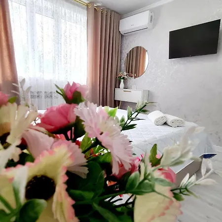 3Х-Ком Люкс Пр Б Момышулы 4 В Центре Шымкента - 4Й Этаж Лифта Нет Извините Exterior photo